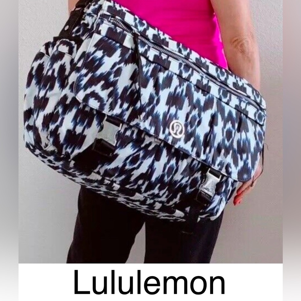 Rare! Lululemon Urban Yogini Messenger Bag okay Sprinkler Blue